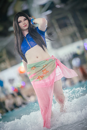 One piece (non B&W)-0788