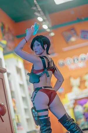 CCE Ada Wong 2025-1500
