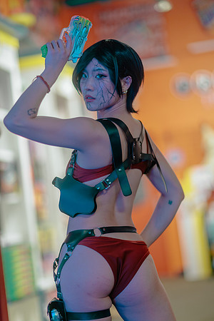 CCE Ada Wong 2025-1525