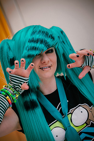 SCENE MIKU-7115