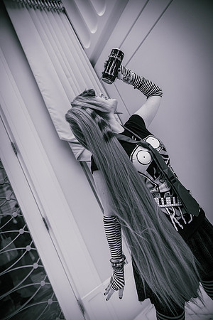 SCENE MIKU-7127-2