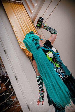 SCENE MIKU-7127