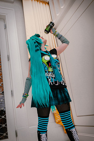 SCENE MIKU-7132