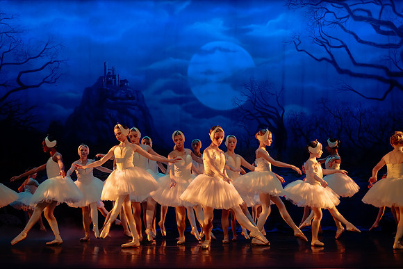 Dress Rehearsal Act 4-8880