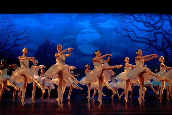Dress Rehearsal Act 4-8883