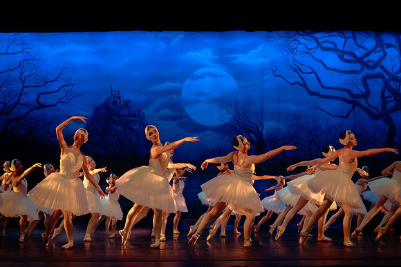 Dress Rehearsal Act 4-8884