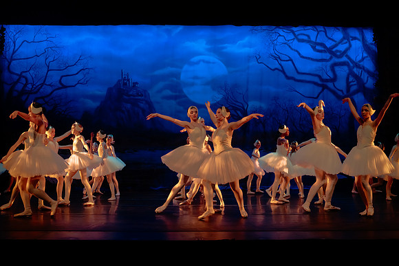 Dress Rehearsal Act 4-8906