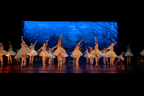 Dress Rehearsal Act 4-8922