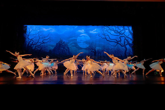 Dress Rehearsal Act 4-8929