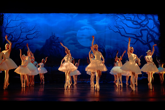 Dress Rehearsal Act 4-8931