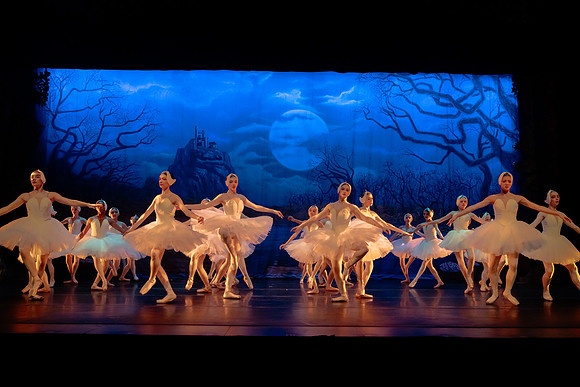 Dress Rehearsal Act 4-8935