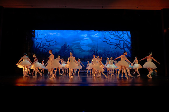 Dress Rehearsal Act 4-8939
