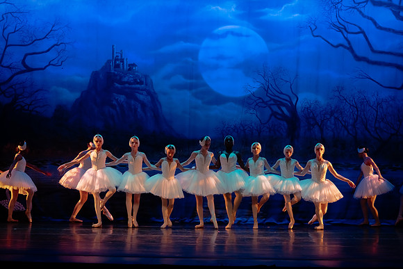 Dress Rehearsal Act 4-8942