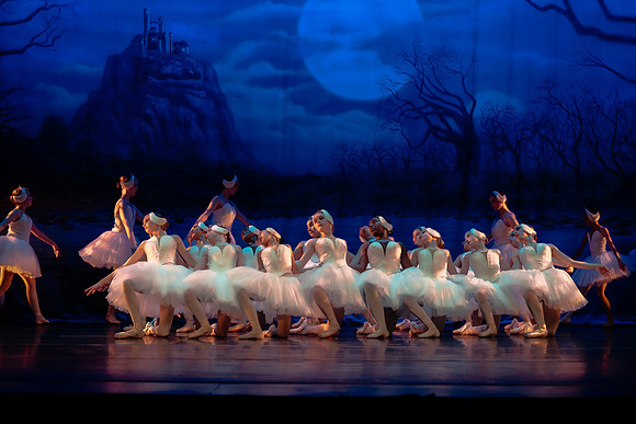 Dress Rehearsal Act 4-8947