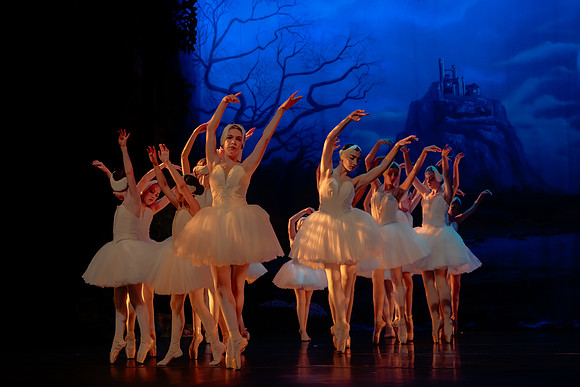 Dress Rehearsal Act 4-8964