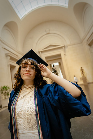 Graduation v2-8200