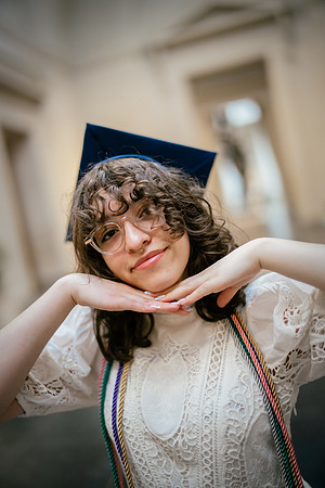 Graduation v2-8208