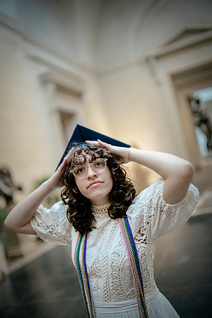 Graduation v2-8211