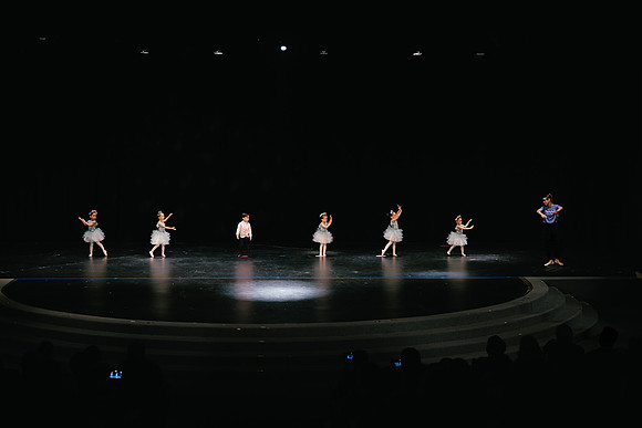 Ballet C AK5A8519-Enhanced-NR