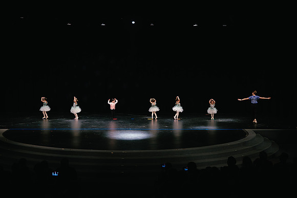 Ballet C AK5A8520-Enhanced-NR