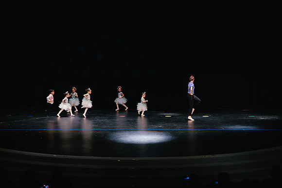Ballet C AK5A8521-Enhanced-NR