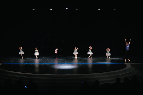 Ballet C AK5A8526-Enhanced-NR