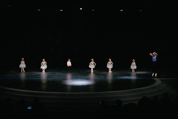 Ballet C AK5A8524-Enhanced-NR