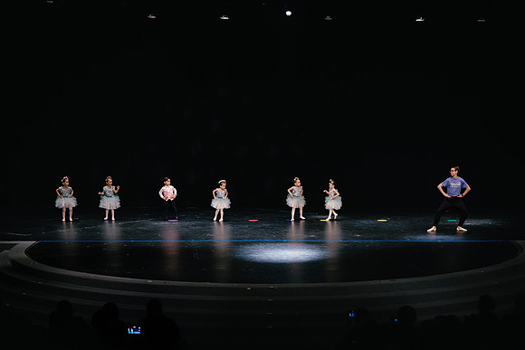 Ballet C AK5A8523-Enhanced-NR