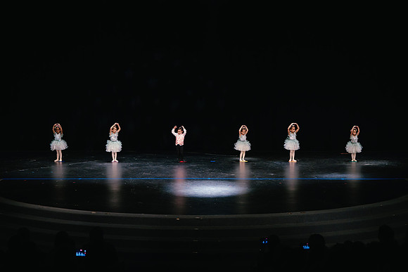 Ballet C AK5A8505-Enhanced-NR