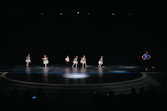 Ballet C AK5A8515-Enhanced-NR