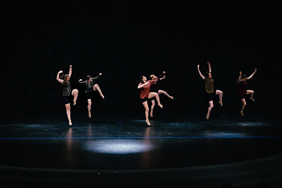 Ballet D4 AK5A9730-Enhanced-NR