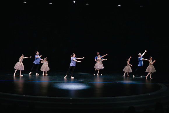 Ballet E AK5A8570-Enhanced-NR
