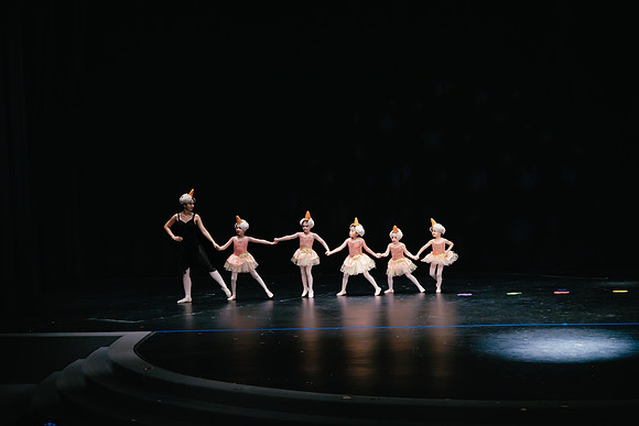 Ballet G AK5A8622-Enhanced-NR