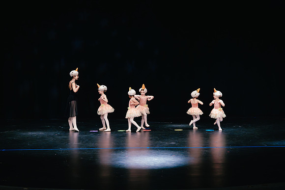 Ballet G AK5A8624-Enhanced-NR
