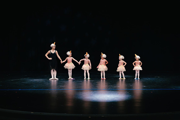 Ballet G AK5A8608-Enhanced-NR