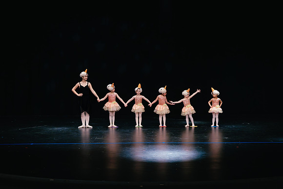 Ballet G AK5A8609-Enhanced-NR