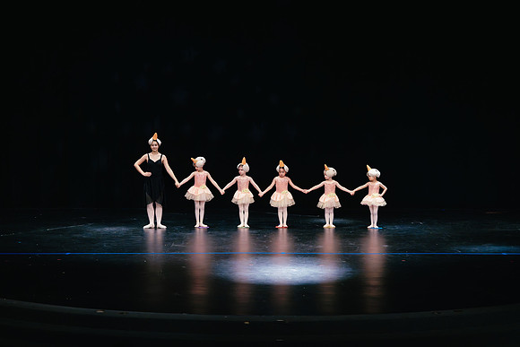 Ballet G AK5A8613-Enhanced-NR