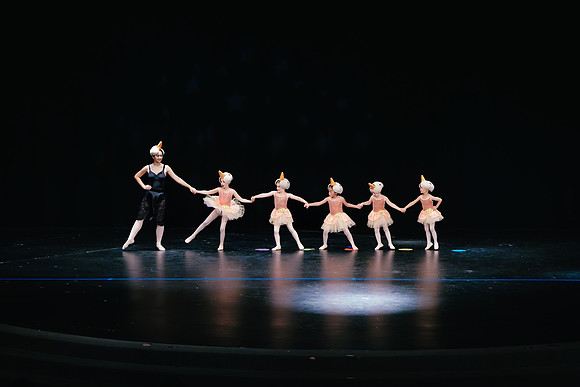 Ballet G AK5A8614-Enhanced-NR