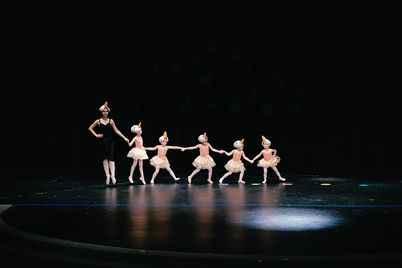 Ballet G AK5A8618-Enhanced-NR