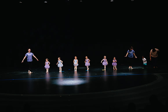 Ballet H AK5A8660-Enhanced-NR