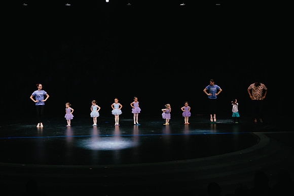 Ballet H AK5A8650-Enhanced-NR