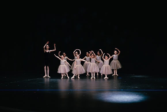 Ballet I AK5A8664-Enhanced-NR