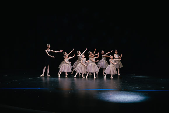 Ballet I AK5A8666-Enhanced-NR