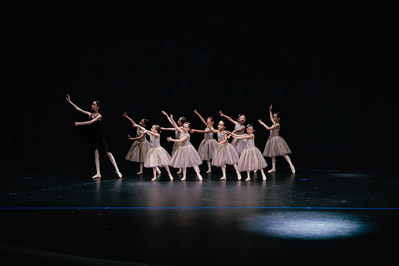 Ballet I AK5A8665-Enhanced-NR