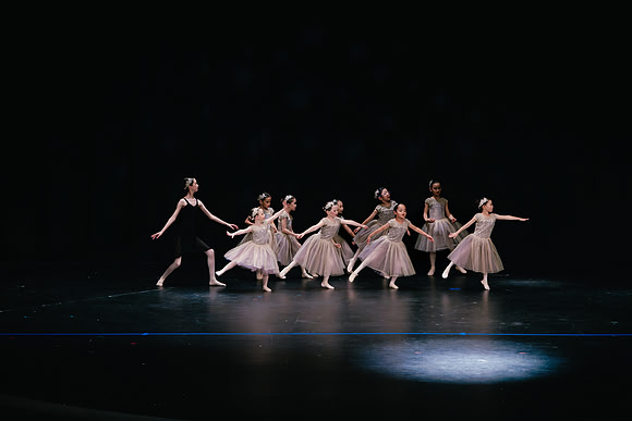 Ballet I AK5A8671-Enhanced-NR