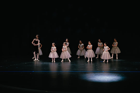 Ballet I AK5A8678-Enhanced-NR