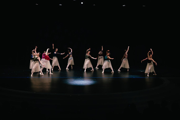 Ballet I9 AK5A9872-Enhanced-NR