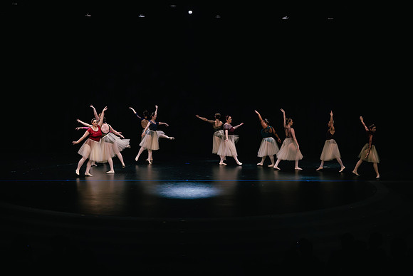 Ballet I9 AK5A9875-Enhanced-NR