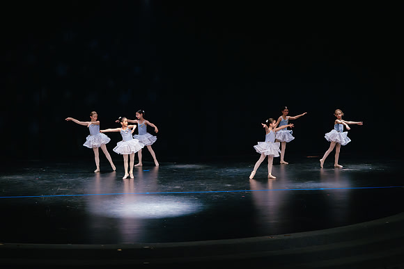 Ballet J AK5A8712-Enhanced-NR