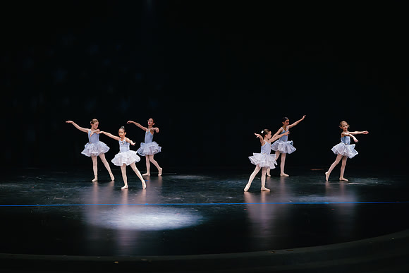Ballet J AK5A8711-Enhanced-NR